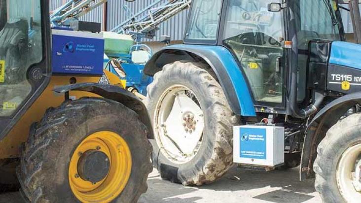 Hydrolysers on the Barron's JCB telehandler and New Holland TS115 tractor Hydrolysers on the Barron's JCB telehandler and New Holland TS115 tractor