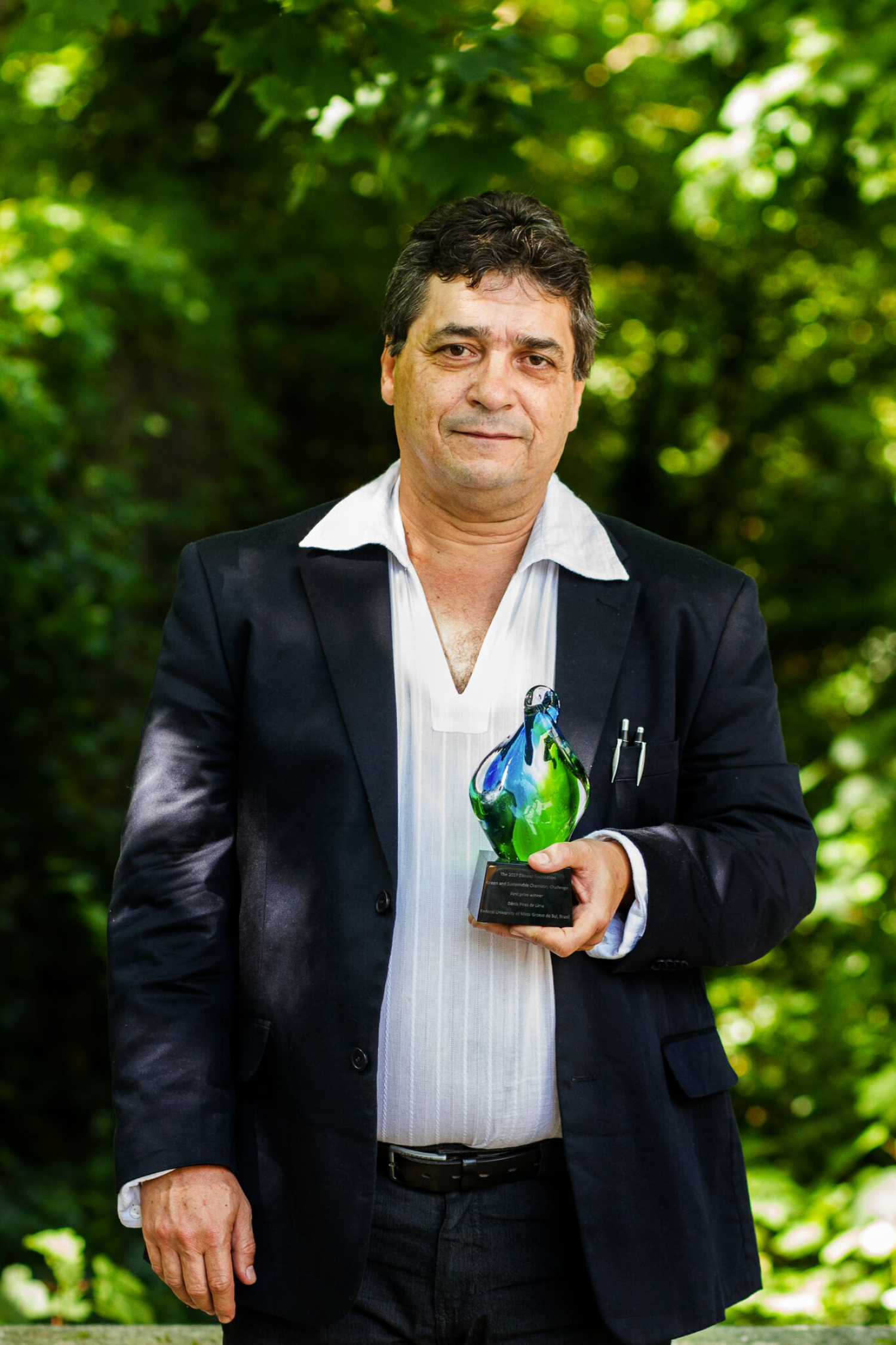 Dr. Dr. Dênis Pires de Lima, 2017 first prize winner of the Elsevier Foundation-ISC3 Green & Sustainable Chemistry Challenge Dr. Dr. Dênis Pires de Lima, 2017 first prize winner of the Elsevier Foundation-ISC3 Green & Sustainable Chemistry Challenge