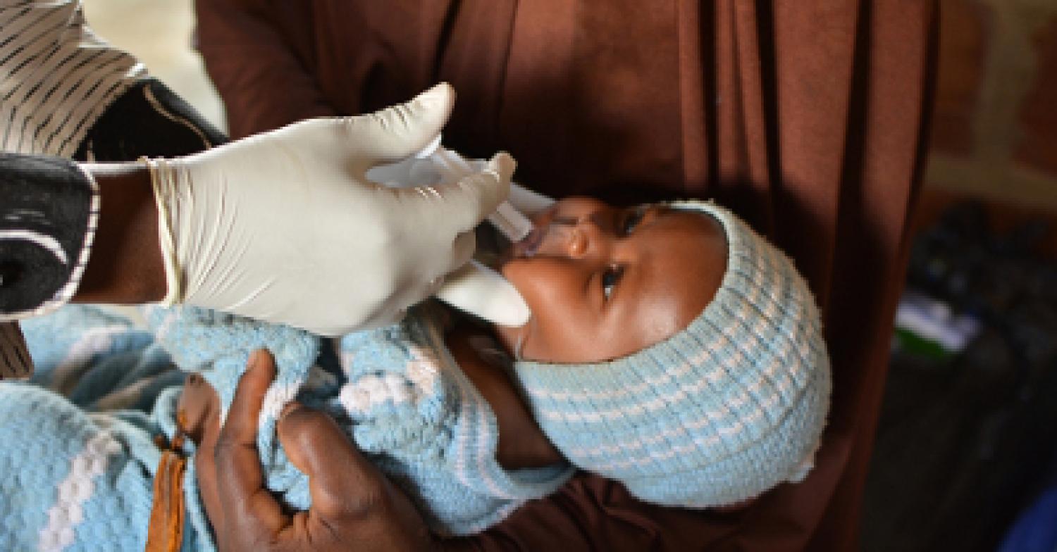 MSF Doctors conduct a Phase III rotavirus vaccine trial at Epicentre’s Niger Research Center. (Photo © KRISHAN Cheyenne/MSF) MSF Doctors conduct a Phase III rotavirus vaccine trial at Epicentre’s Niger Research Center at the Maradi Hospital. (Photo © KRISHAN Cheyenne/MSF)